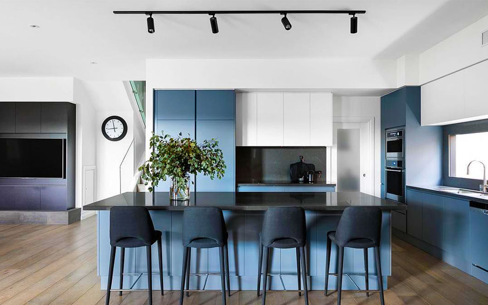 Sine cu proiectoare LED pentru interior